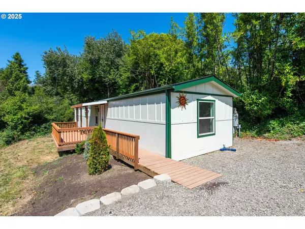 Coos Bay, OR 97420,93730 BAY PARK LN