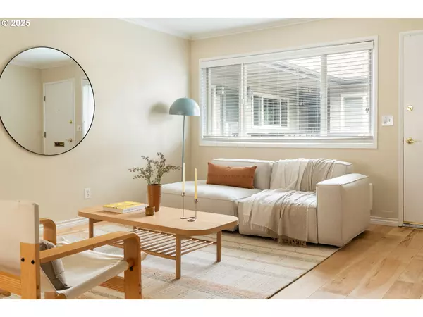 Portland, OR 97232,1757 NE CLACKAMAS ST