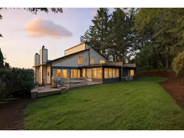 Portland, OR 97266,9838 SE CLATSOP ST