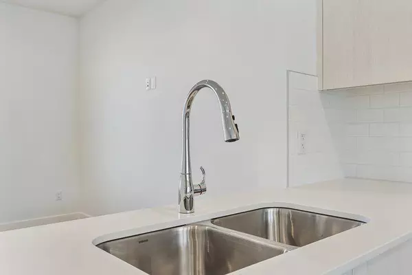 Calgary, AB T3N2R4,1862 Cornerstone BLVD NE #203