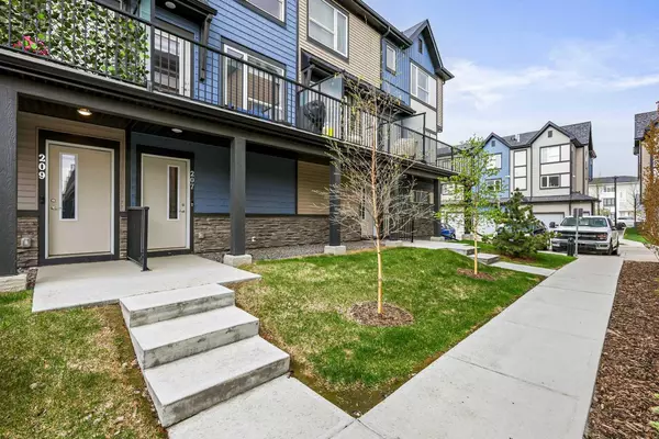 Calgary, AB T2X 4A5,850 Belmont DR SW #207