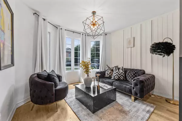 Oshawa, ON L1K 1S4,994 Copperfield DR