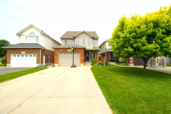 4 Langrell AVE, Tillsonburg, ON N4G 5X8