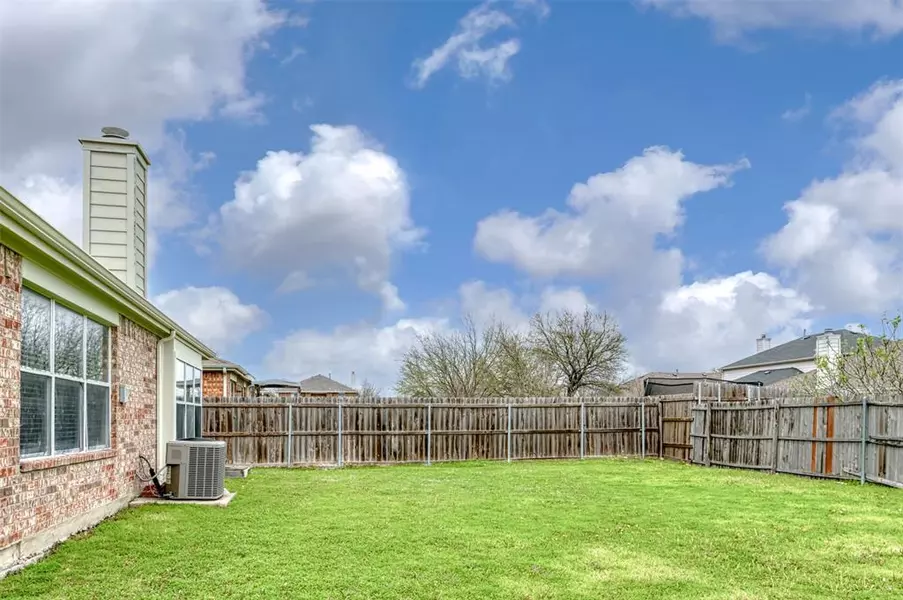 206 Lakehurst Drive, Wylie, TX 75098