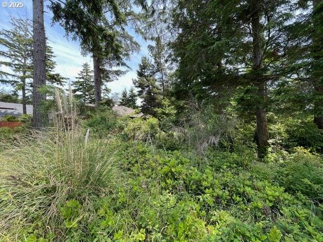 Bandon, OR 97411,12th CT SE