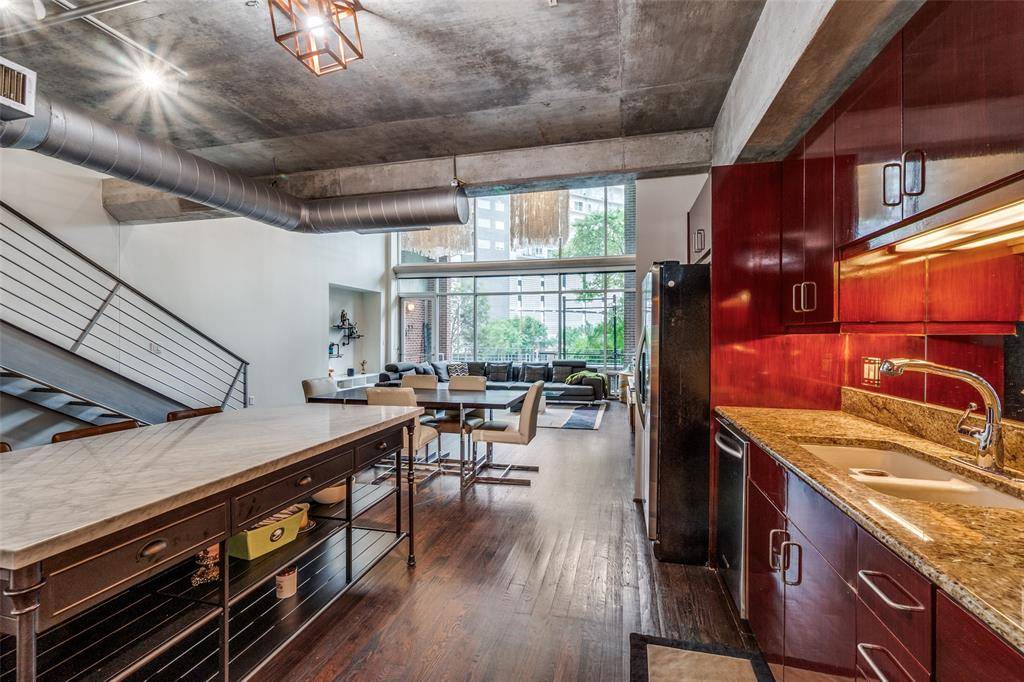 Dallas, TX 75201,2011 Cedar Springs Road #106