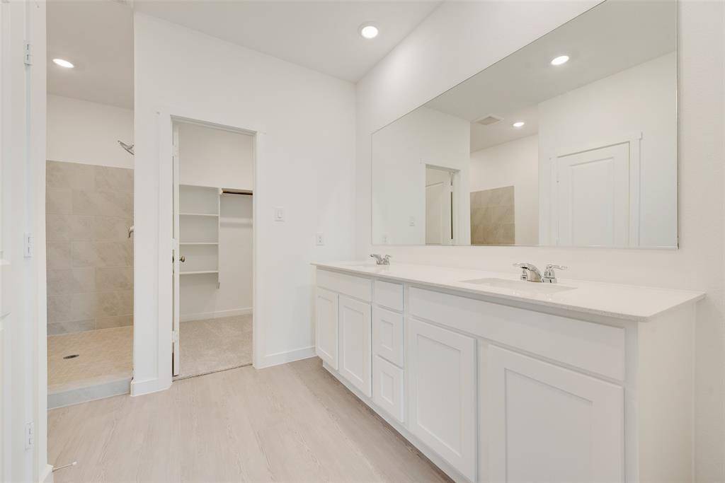 2613 Wispy Creek Drive, Fort Worth, TX 76108