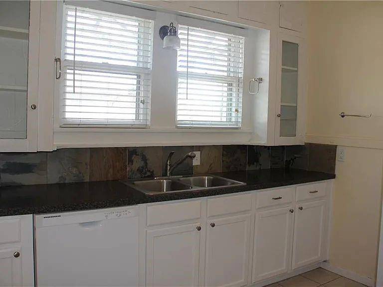 Fort Worth, TX 76107,1609 Virginia Place #A