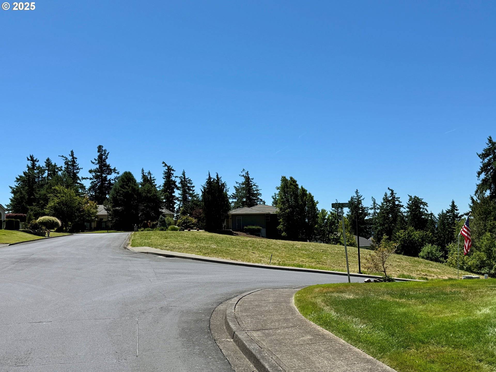 Longview, WA 98632,2 CENTER CT