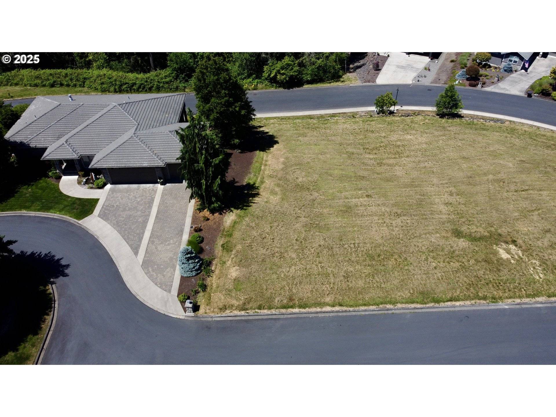 Longview, WA 98632,2 CENTER CT