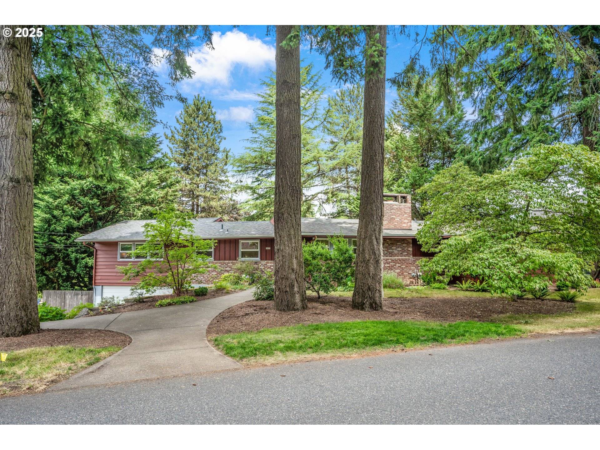 Portland, OR 97219,5031 SW ORCHID ST