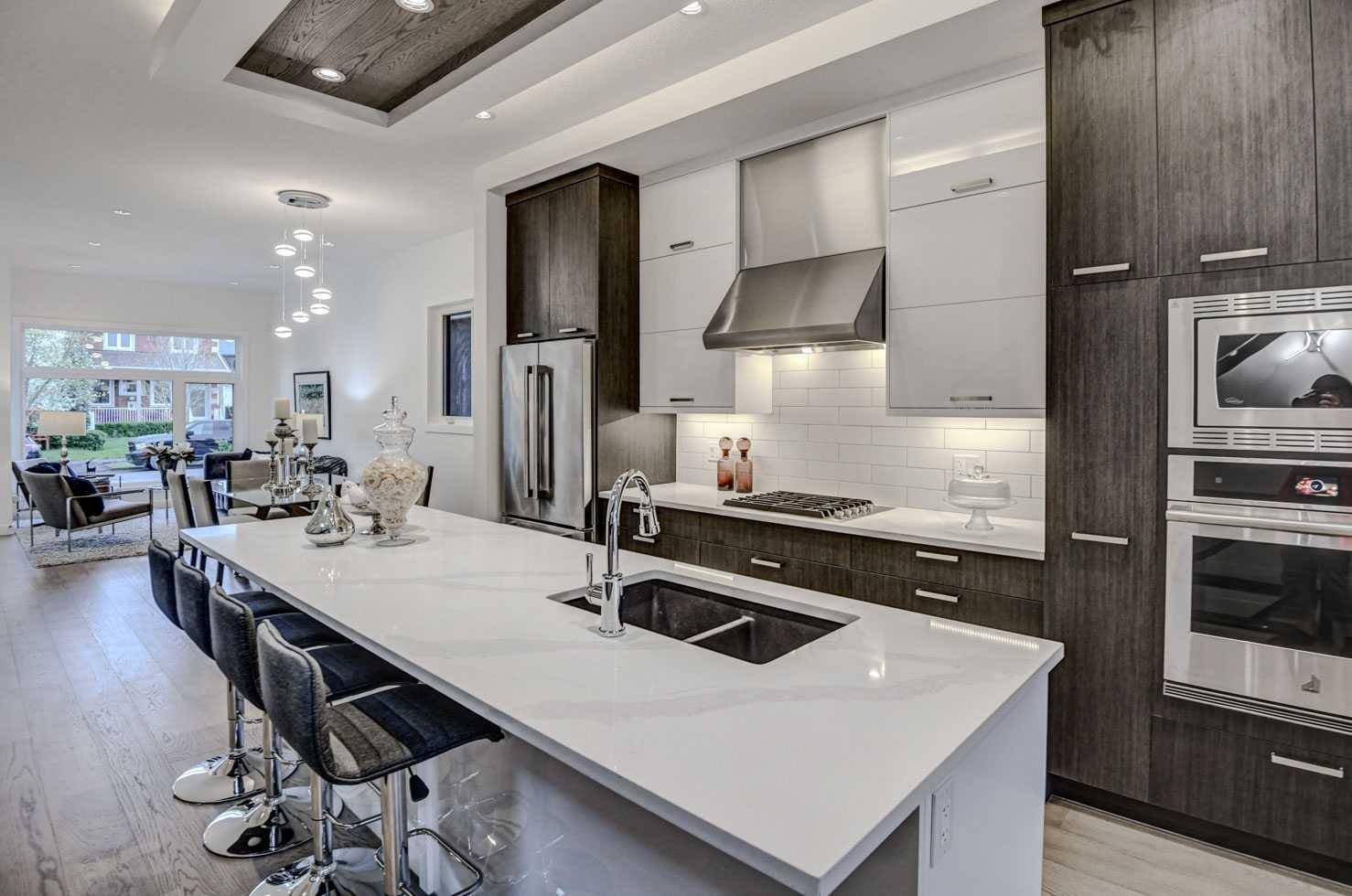 1765 7 AVE NW, Calgary, AB T2N 0Z5