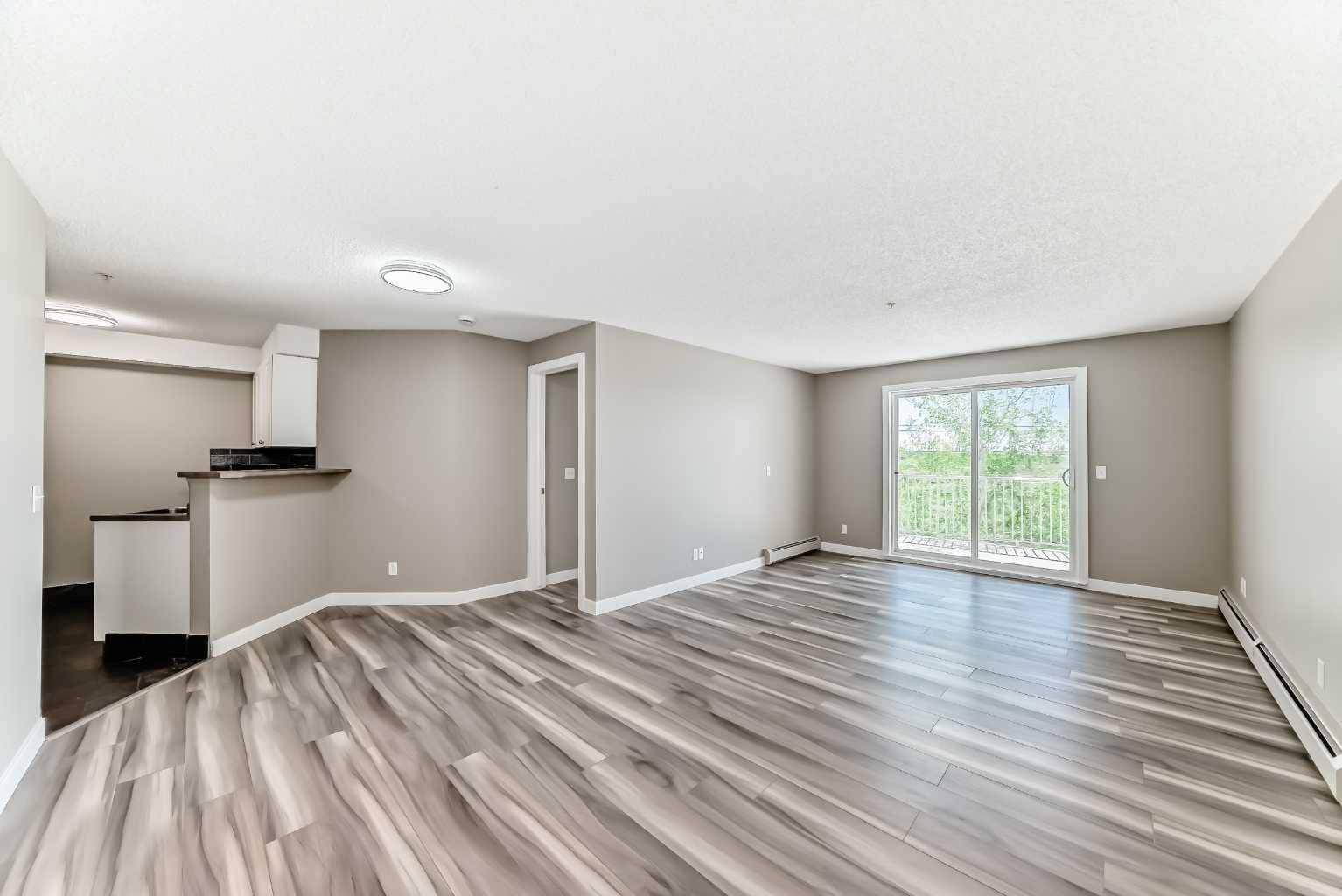 Calgary, AB T2A 7Y9,1620 70 ST SE #4308