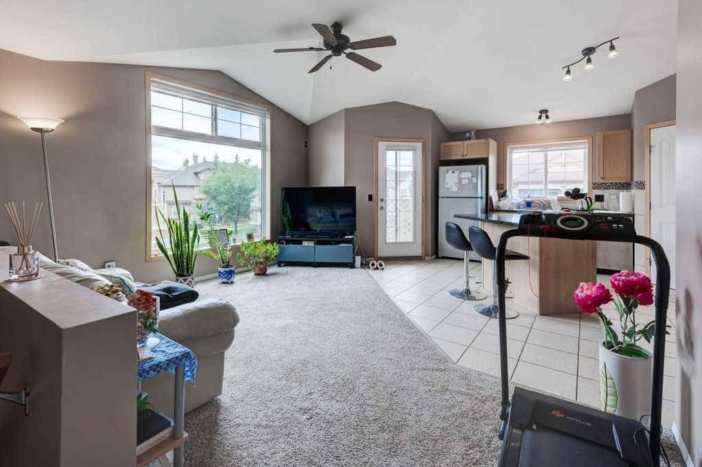 Calgary, AB T3K 0K8,160 Panatella LNDG Northwest #205