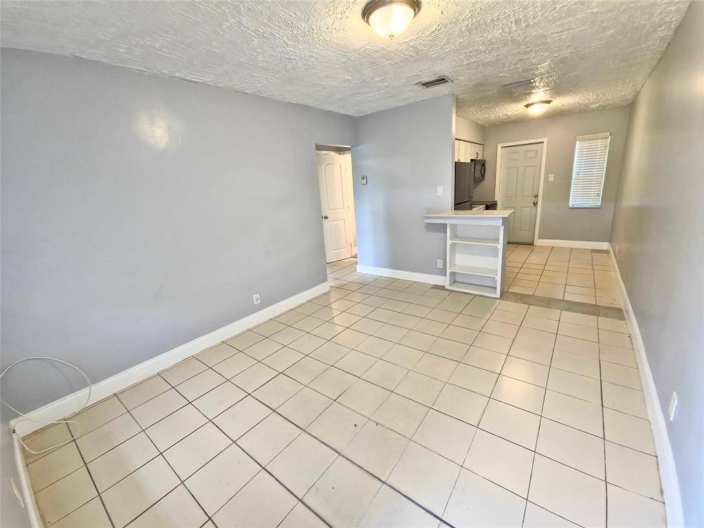Dania Beach, FL 33004,746 SW 4th St #2