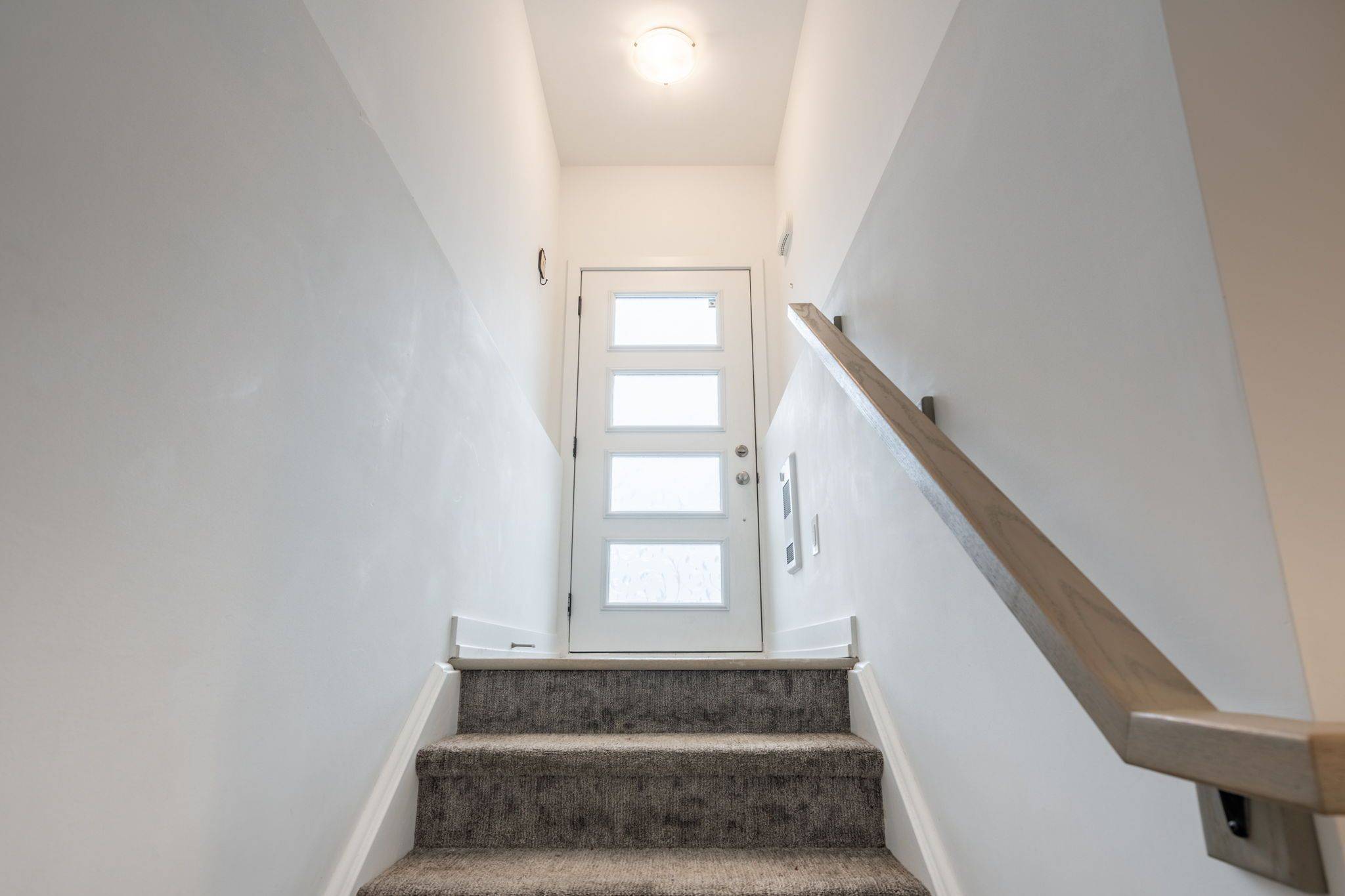 Niagara Falls, ON L2E 0C2,4263 FOURTH AVE #212