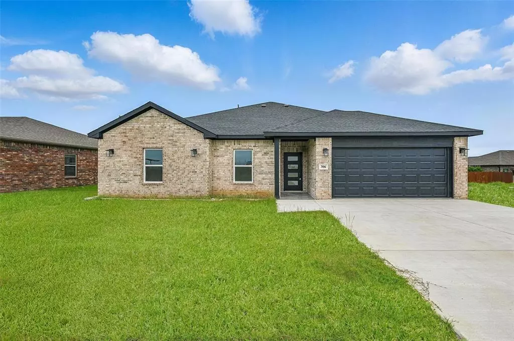 Mabank, TX 75147,306 Day Dr