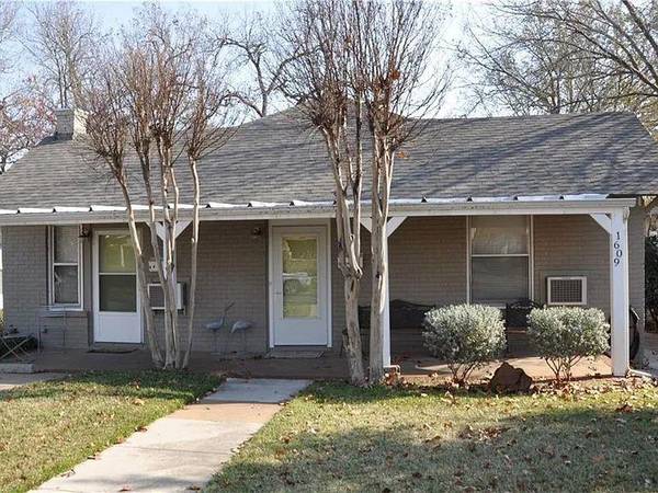 1609 Virginia Place #A, Fort Worth, TX 76107