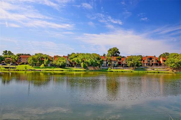 2610 Lakehill Lane #18a, Carrollton, TX 75006