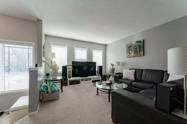Calgary, AB T3K 6B1,178 Covemeadow CRES NE