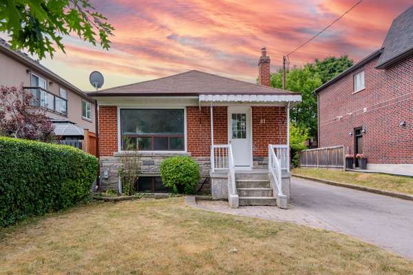 81 Maywood Pkwy, Toronto E04, ON M1K 2H3