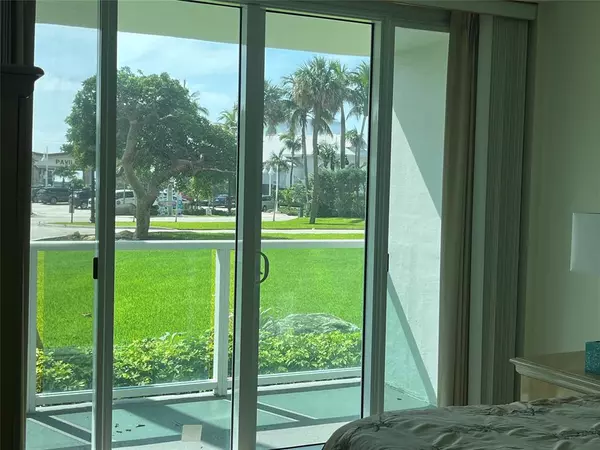 Deerfield Beach, FL 33441,333 NE 21st Ave #206
