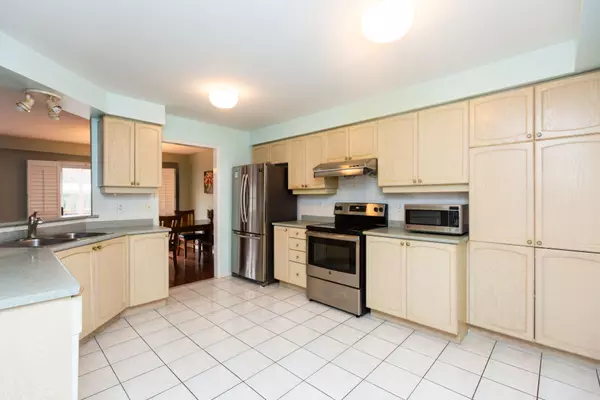 Mississauga, ON L5M 5T7,5722 Greensboro DR