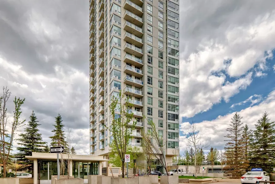 77 Spruce PL Southwest #1907, Calgary, AB T3C 3X6