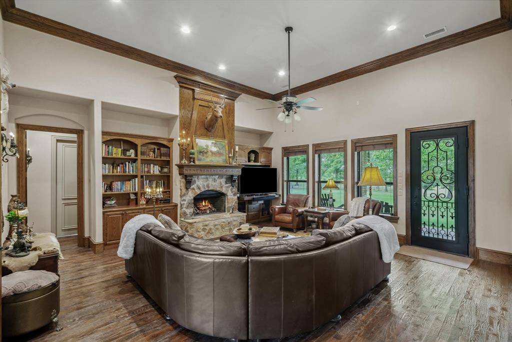 Grand Saline, TX 75140,450 Private Road 5815