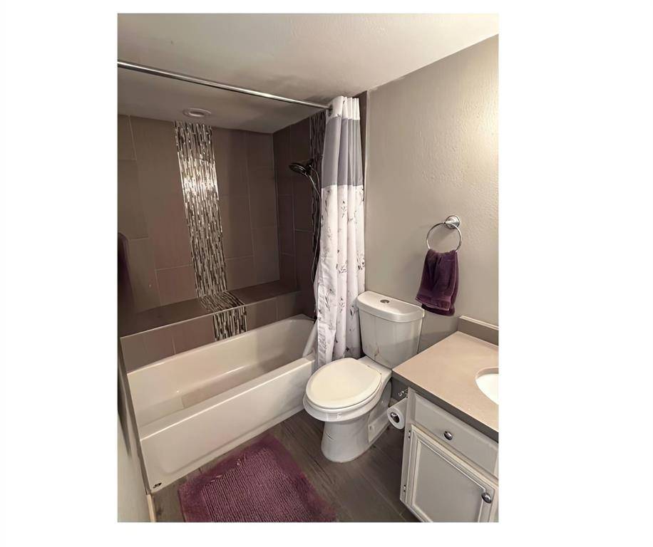 Addison, TX 75001,16301 Ledgemont Lane #169