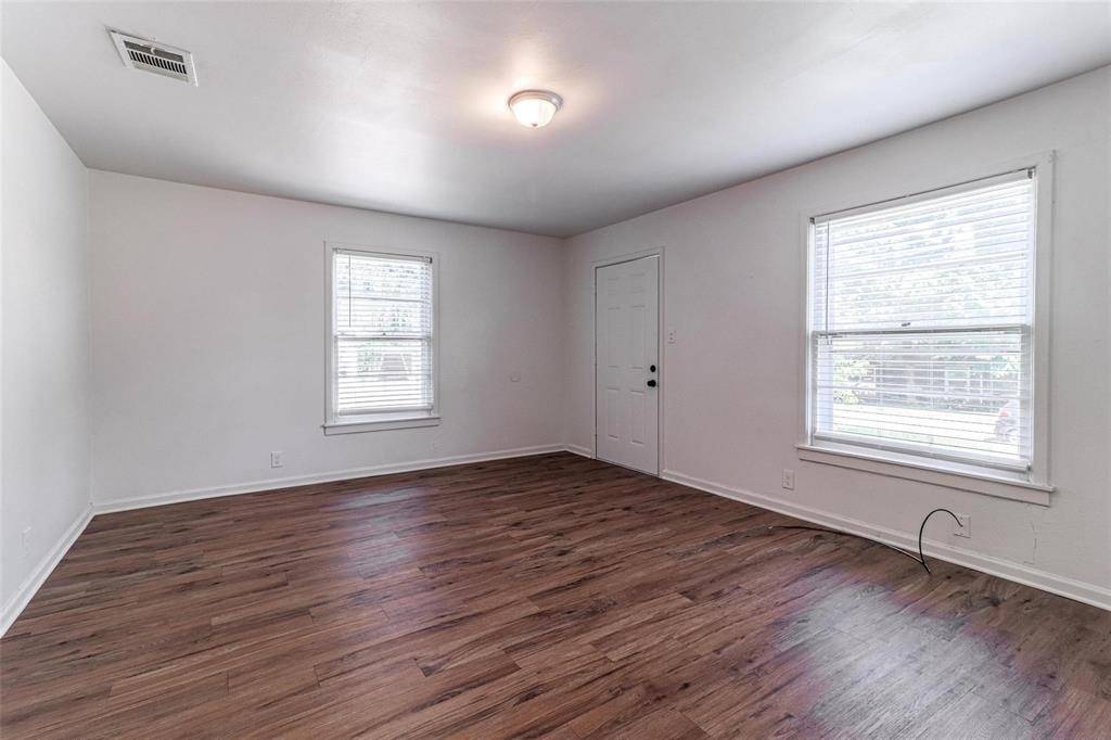 Denison, TX 75020,2622 W Johnson Street