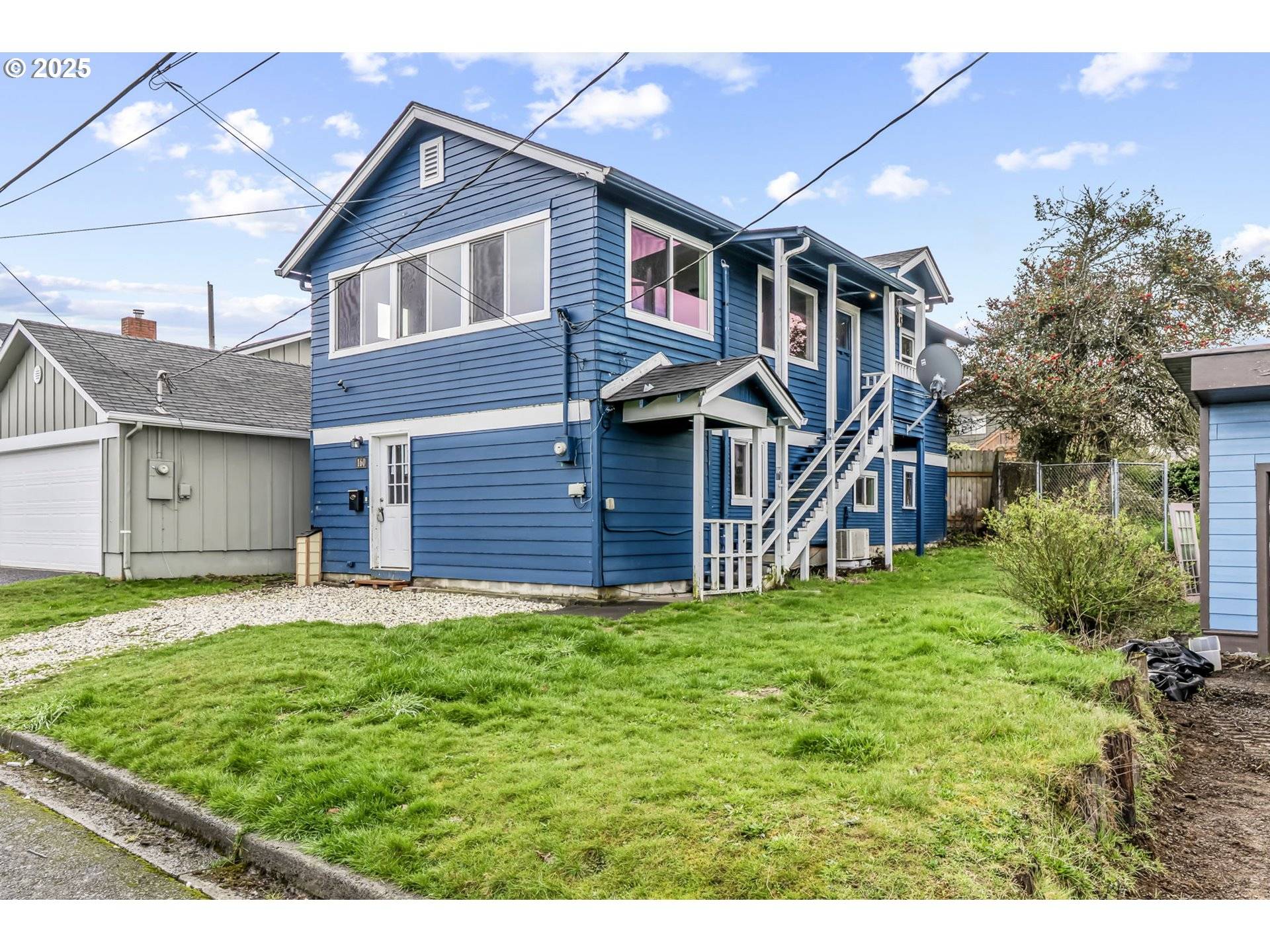 160 MAPLE ST, Cathlamet, WA 98612