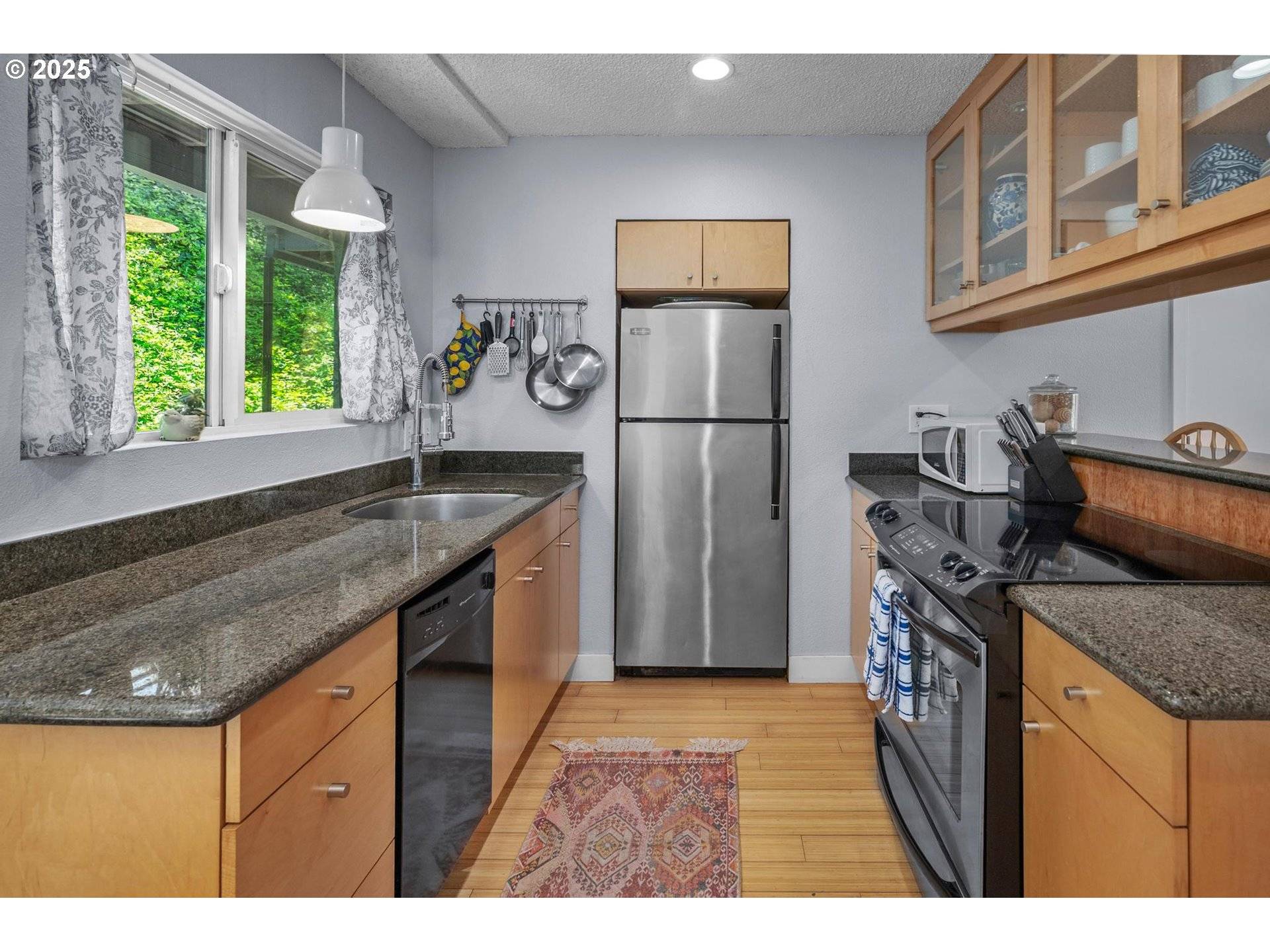 Portland, OR 97213,1300 NE 68TH AVE