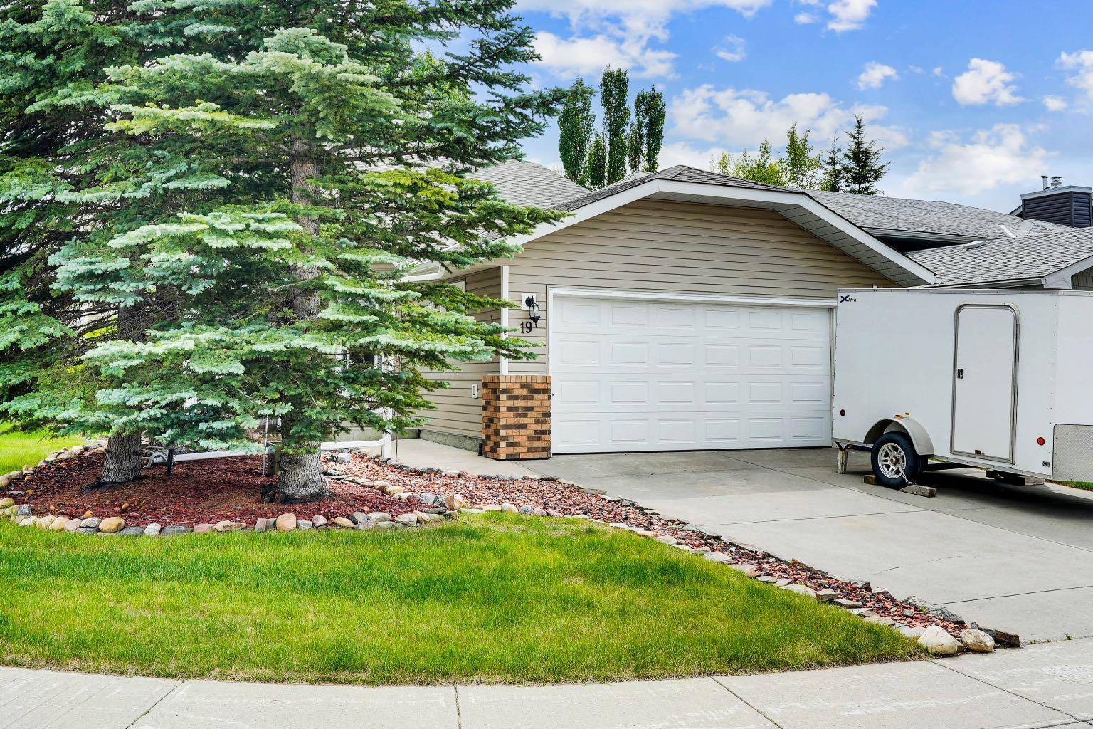 Airdrie, AB T4B 2E9,19 Everglade DR SE