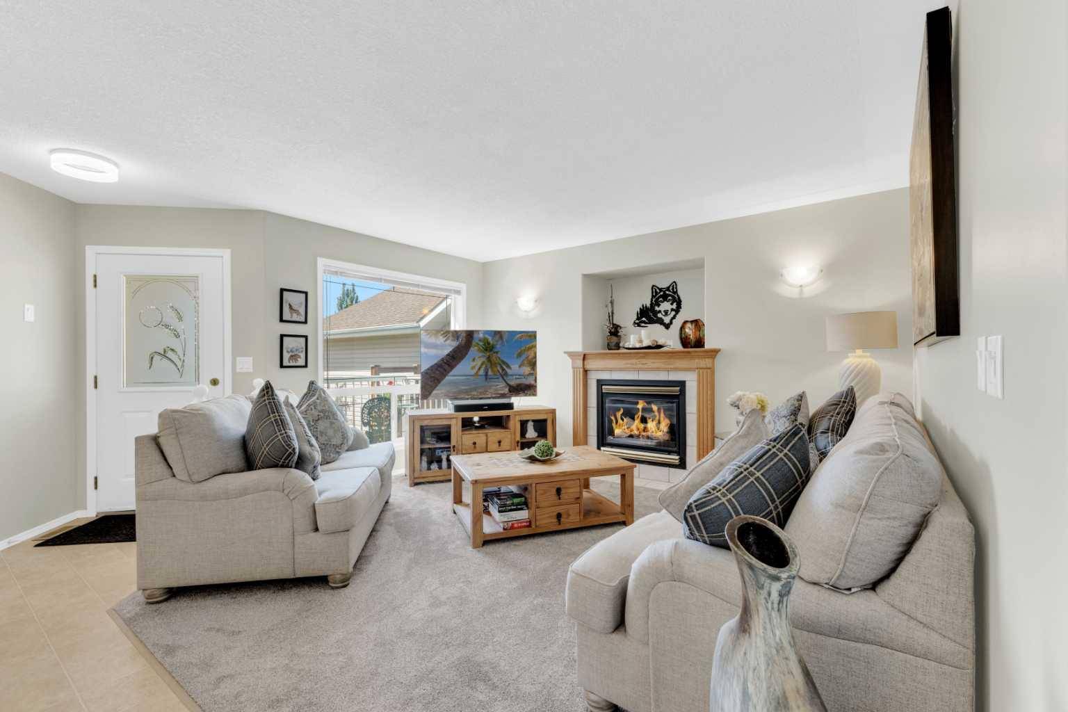 Red Deer, AB T4R 2W7,139 Lampard CRES