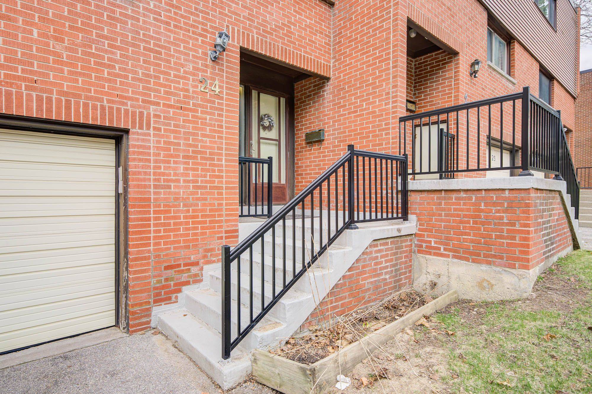 Toronto C15, ON M2H 2T7,24 Song Meadoway N/A