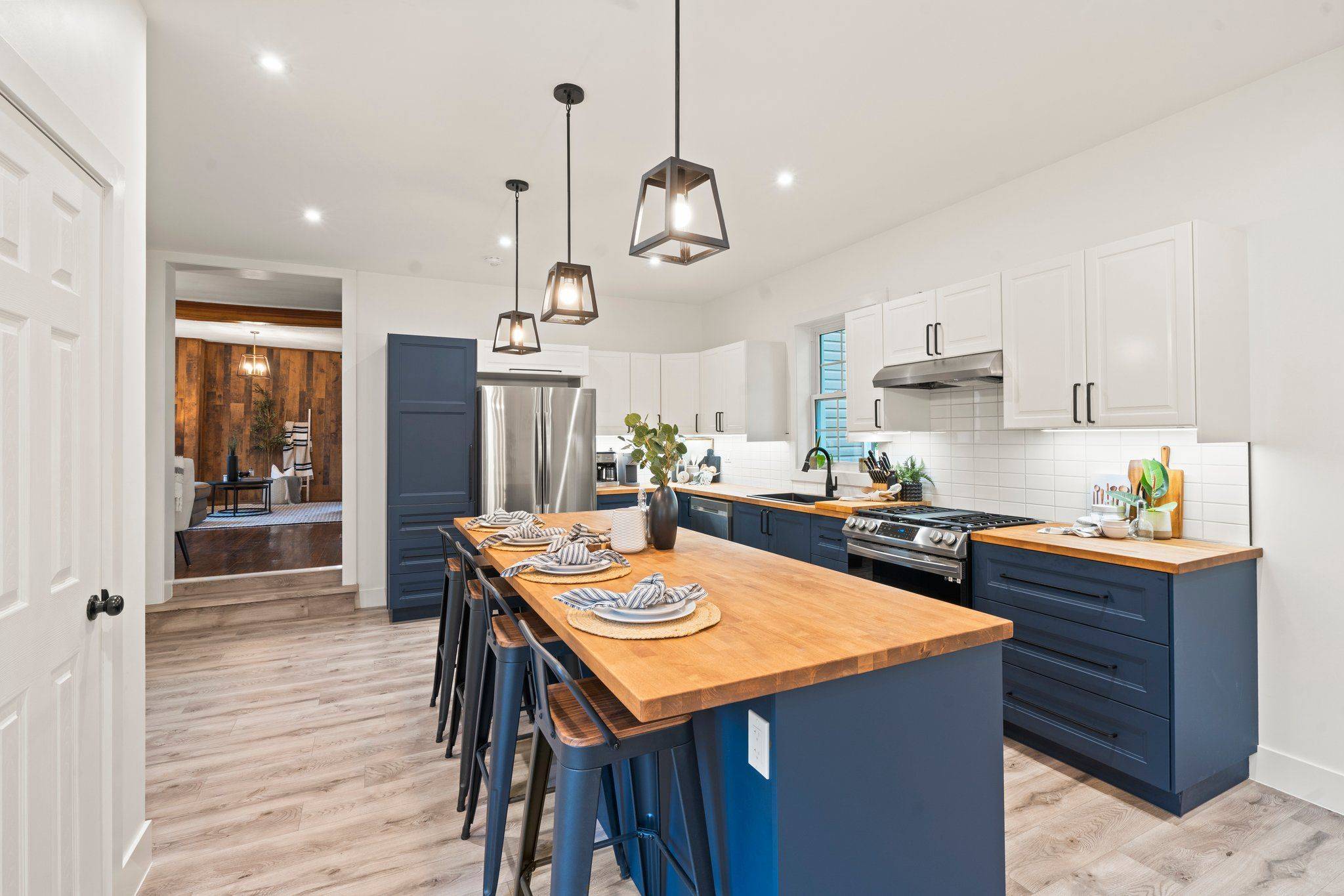 Brock, ON L0C 1H0,21 Albert ST S