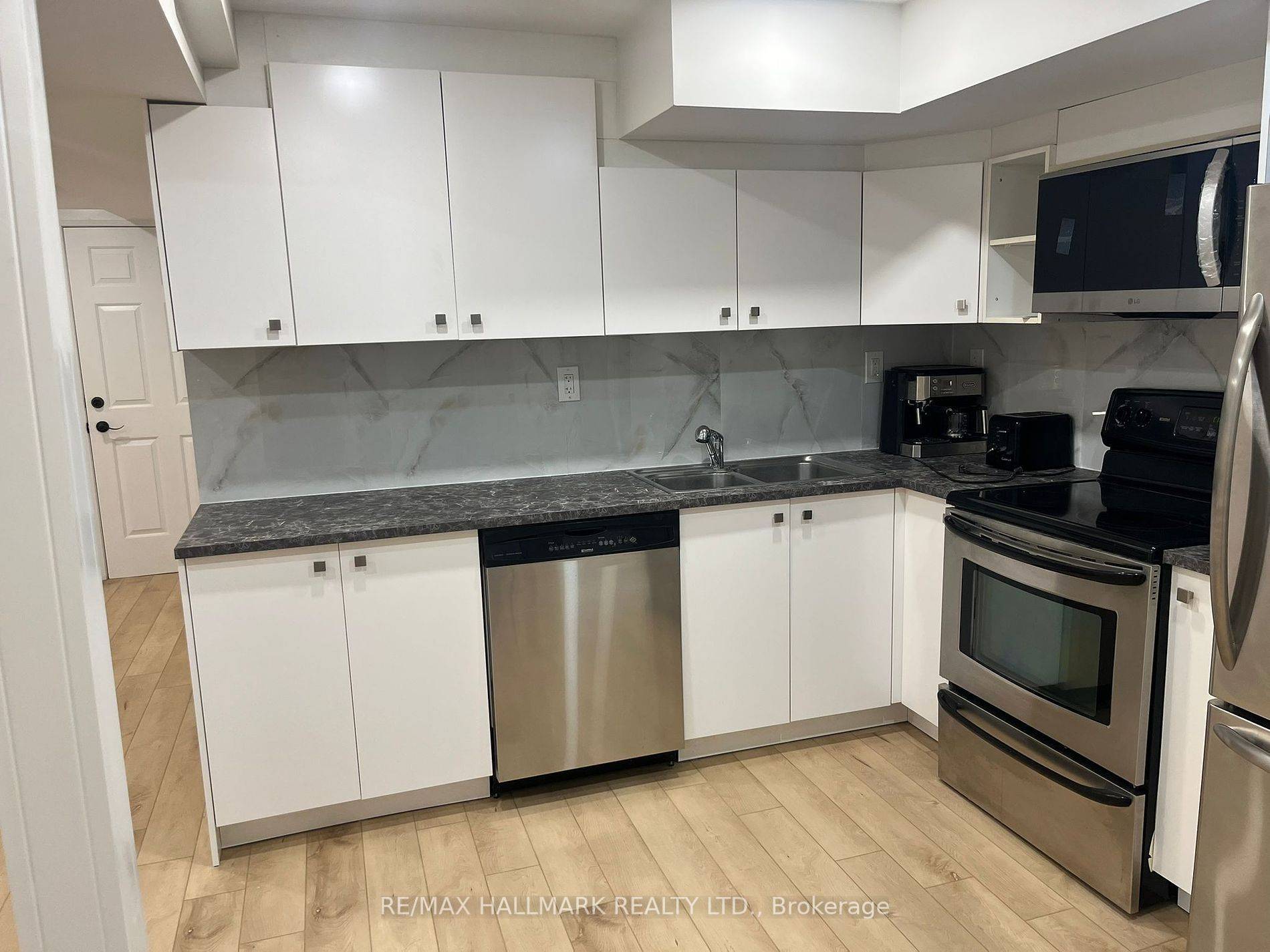 Richmond Hill, ON L4C 9P5,30 Gatcombe CIR #Unit A