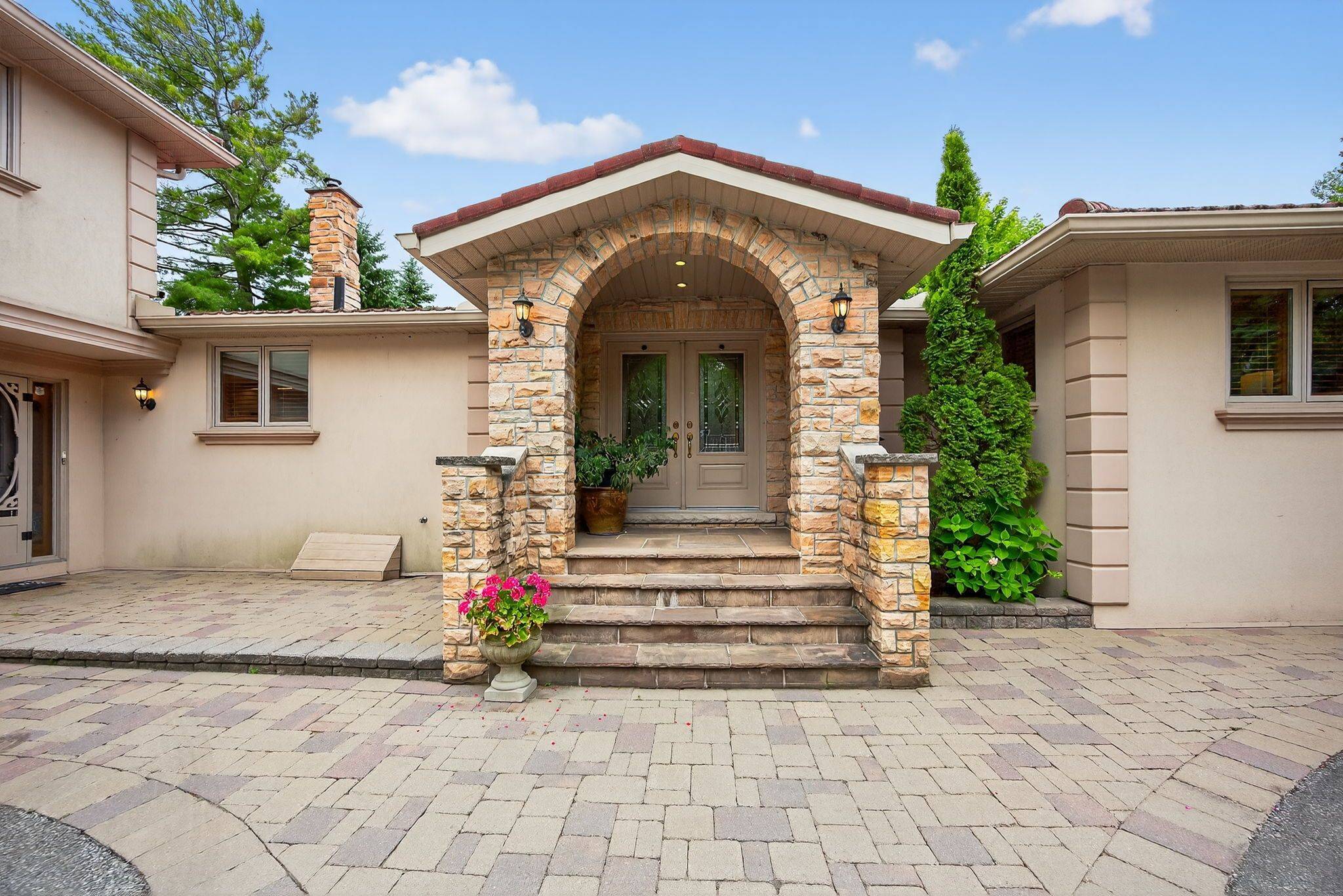 Wasaga Beach, ON L9Z 2R9,1350 River RD E