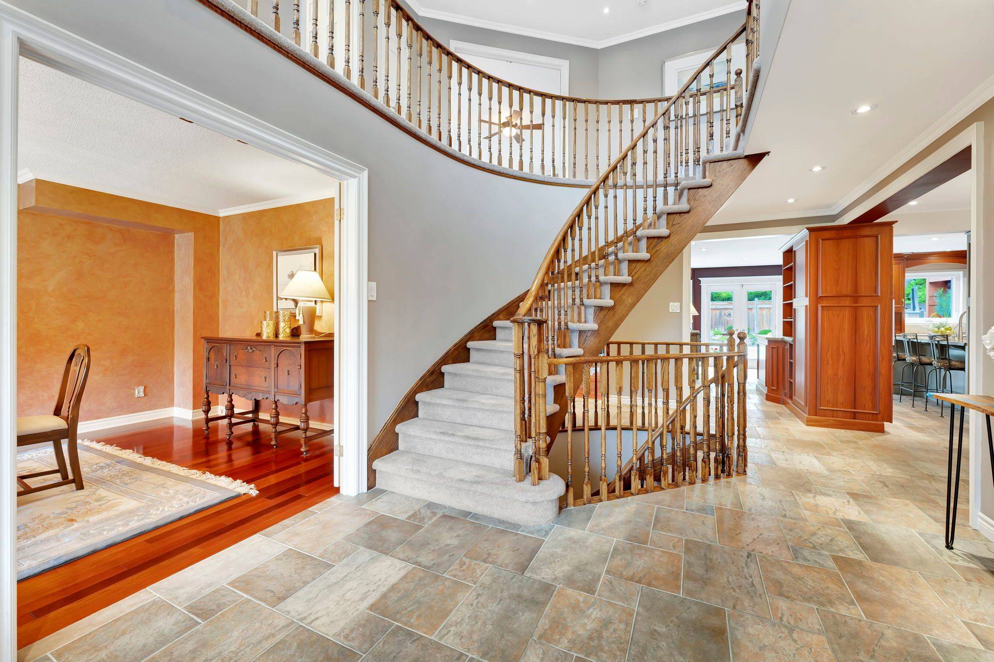 Mississauga, ON L5M 3L3,1511 Ravensmoor CRES