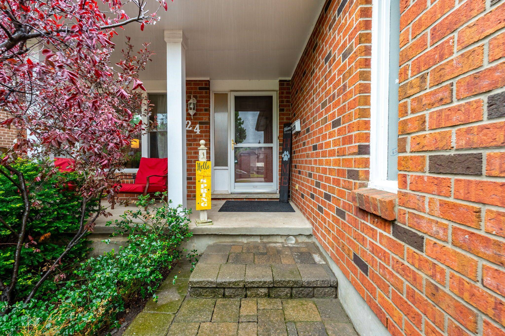 Hamilton, ON L8B 0B7,24 Vance CRES