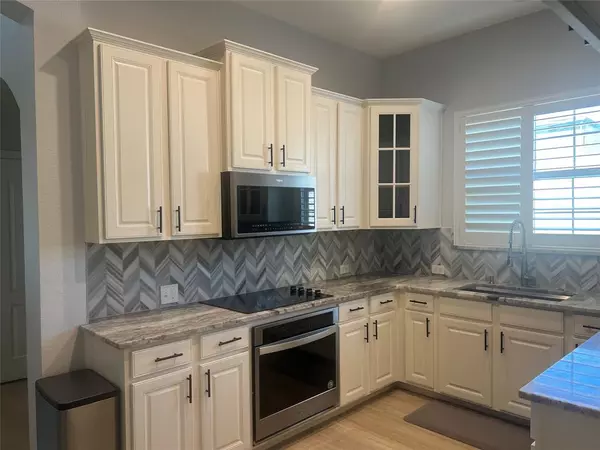 Carrollton, TX 75010,4225 Swan Forest Drive #F