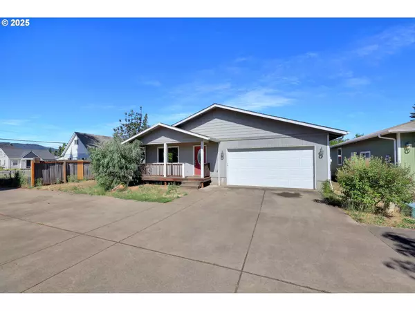 Springfield, OR 97477,1633 S ST