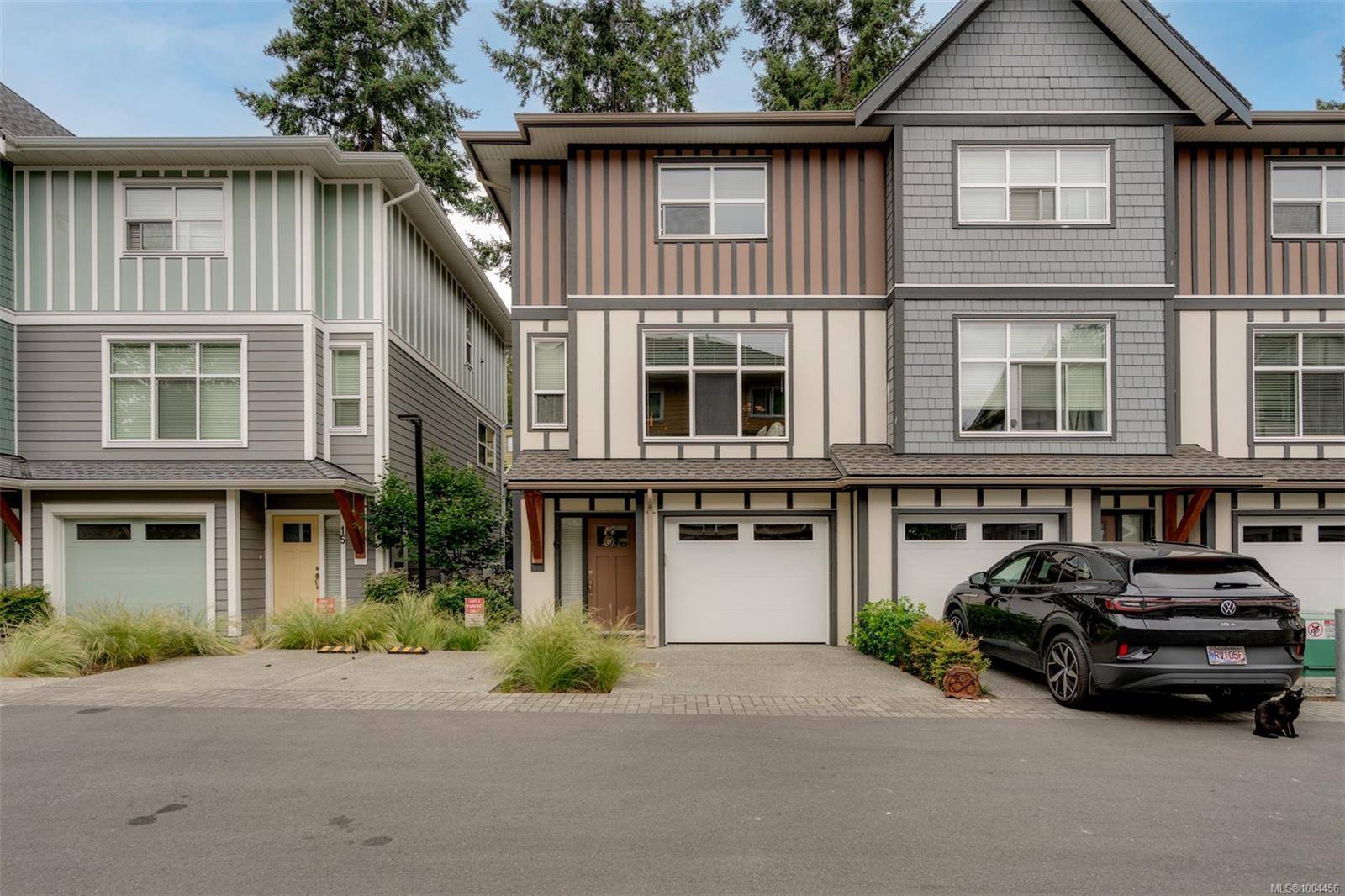 Duncan, BC V9L 2E8,1027 College St W #16