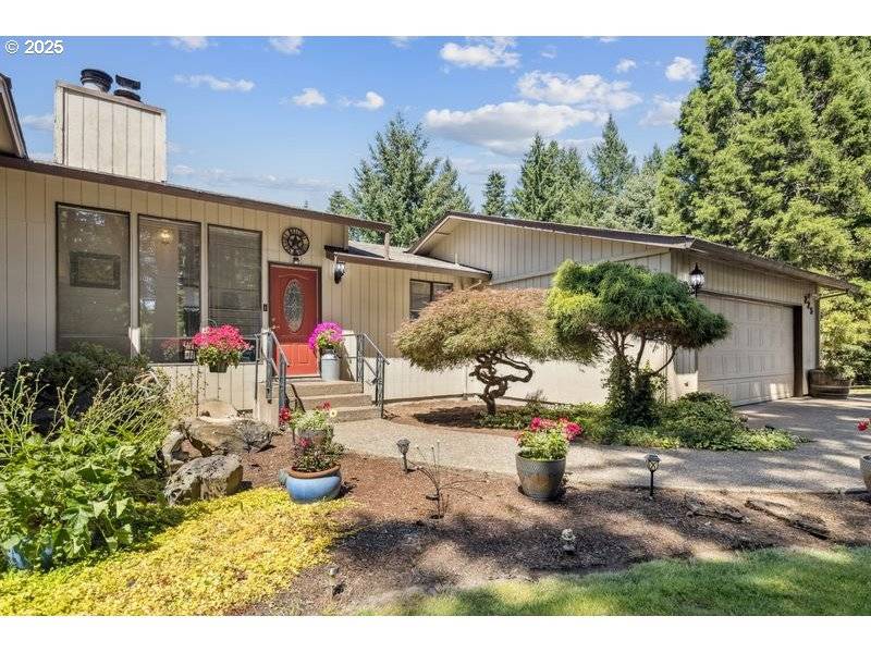Mc Minnville, OR 97128,225 NE ATLANTIC ST