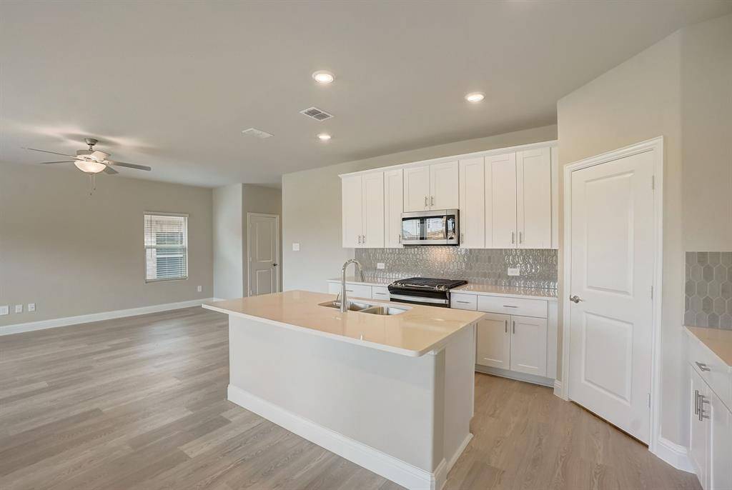 Mckinney, TX 75069,513 Ezra Lane
