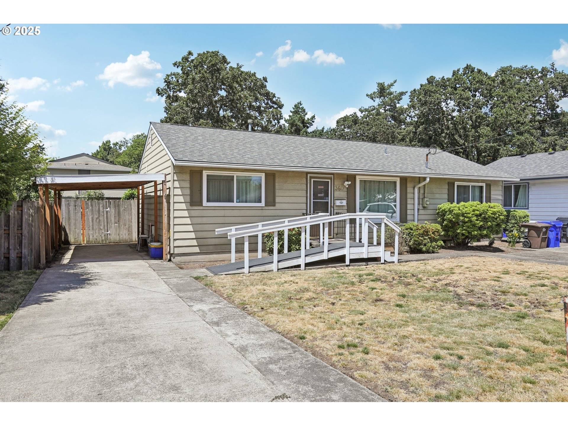 360 W HEREFORD ST, Gladstone, OR 97027