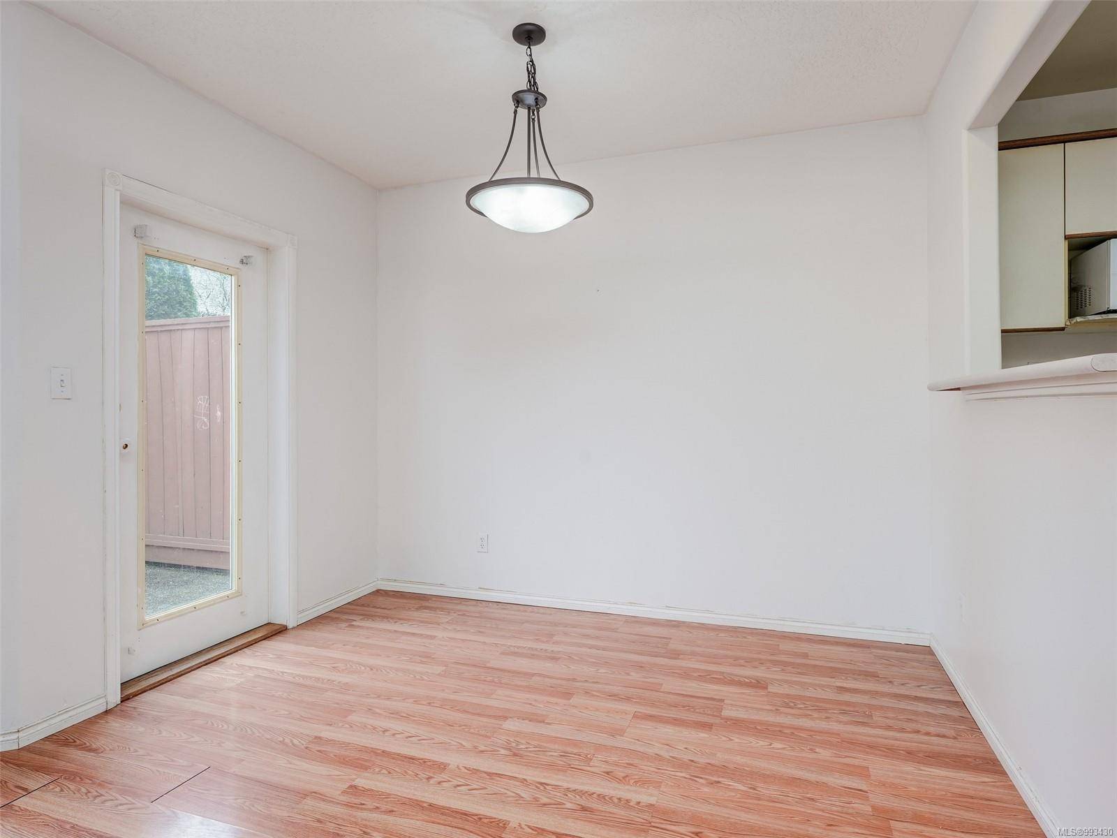Esquimalt, BC V9A 4G5,922 Arm St #12