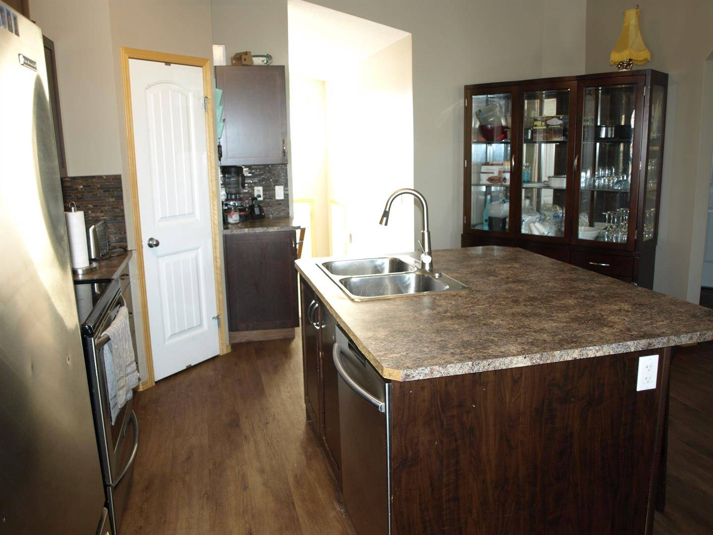 Red Deer, AB T4P 4A8,68 Jones CRES