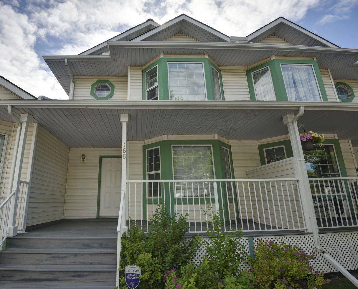 166 Martin Crossing CT NE, Calgary, AB T3J 3P3